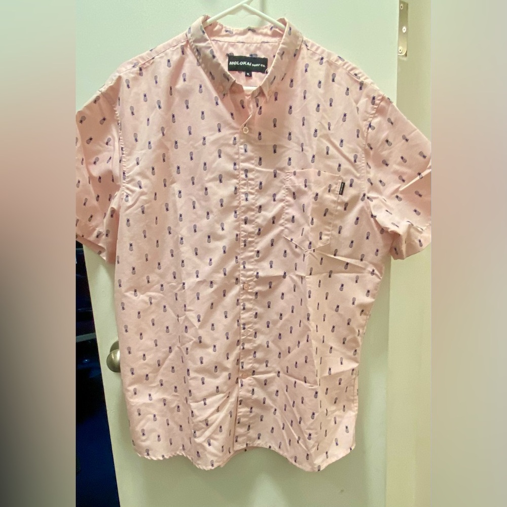 Men’s XL Molokai Shirt Pink Pineapples Button Up Collared Short Sleeve Dress